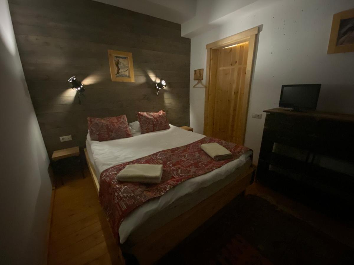 Mountain Cricket Chalets And Apartments Gudauri Kültér fotó