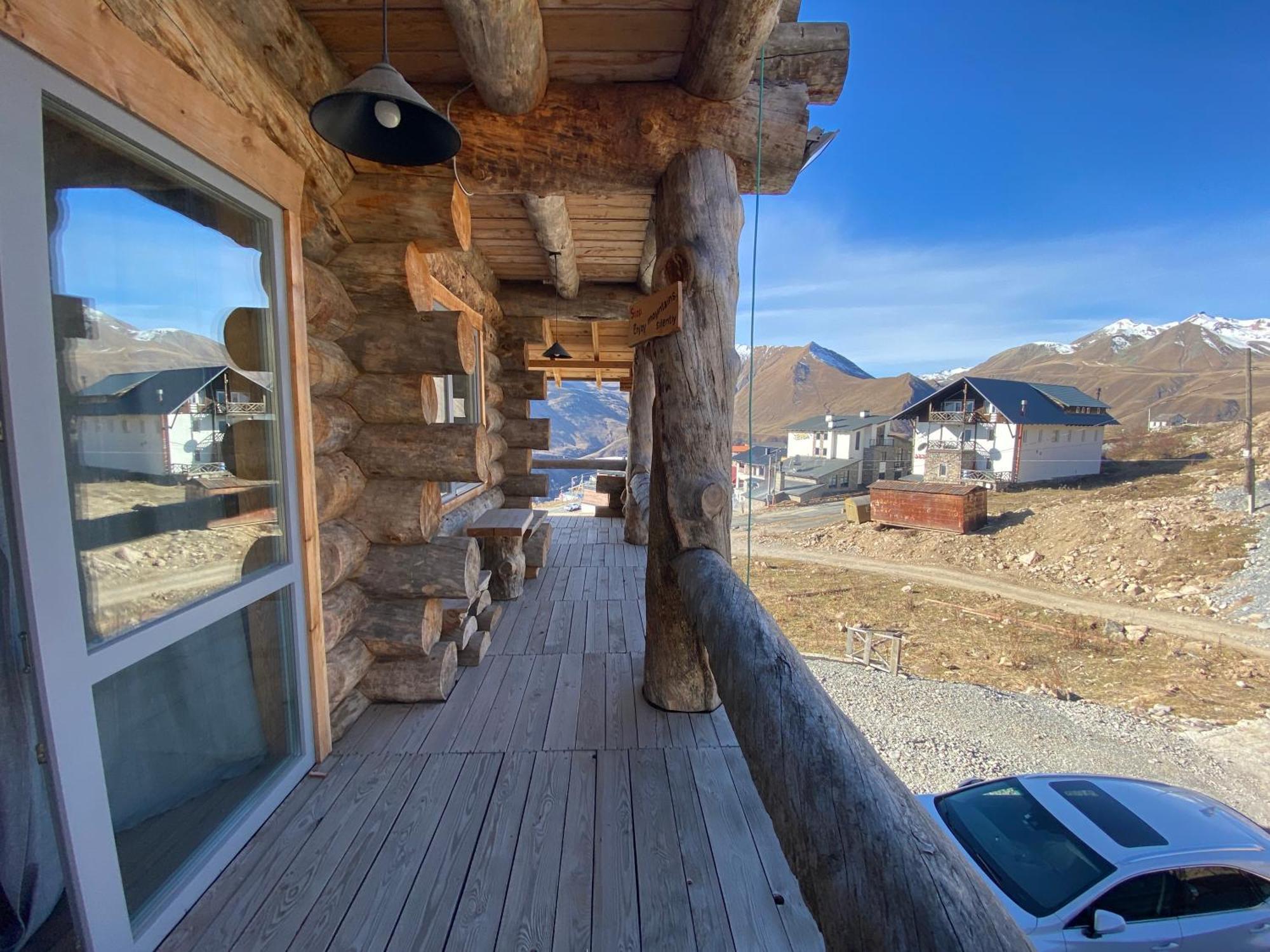 Mountain Cricket Chalets And Apartments Gudauri Szoba fotó
