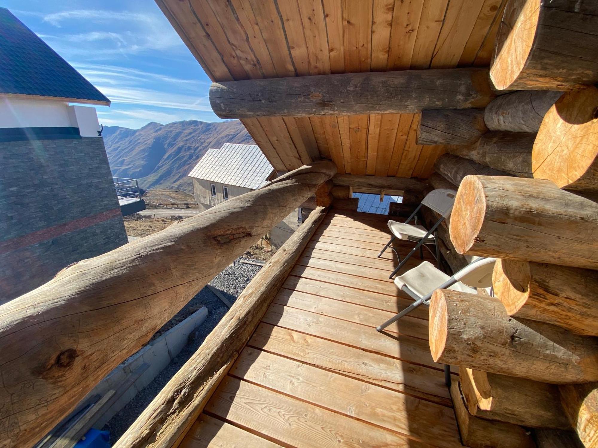 Mountain Cricket Chalets And Apartments Gudauri Szoba fotó